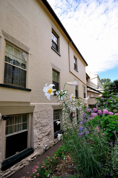 Apartments at York Mansions image 19
