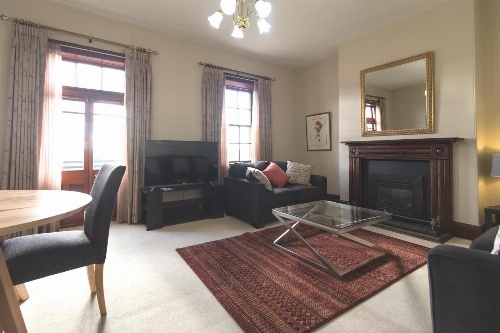 Apartments at York Mansions image 3