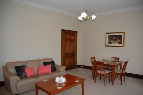 Apartments at York Mansions image 42